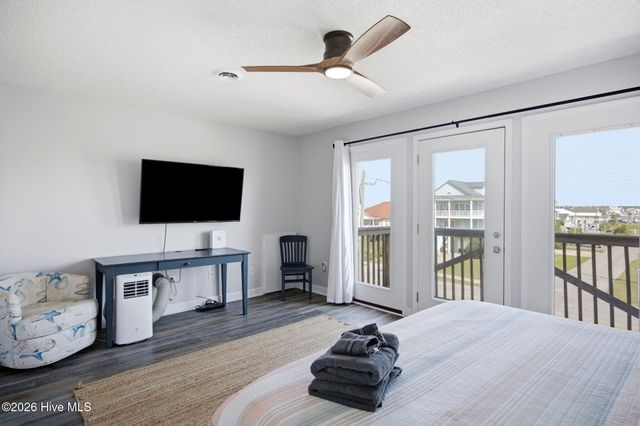 2016 N New River Drive, Surf City, NC 28445