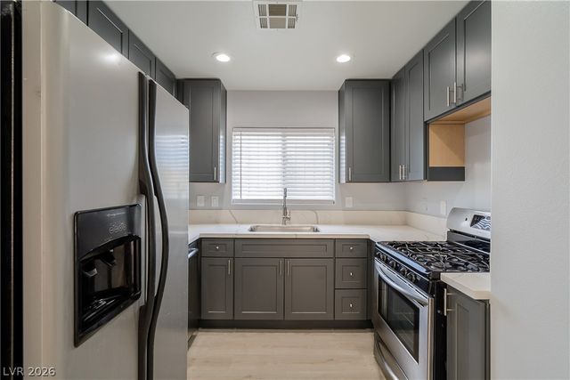 4052 EMERALD WOOD Street, Las Vegas, NV 89115