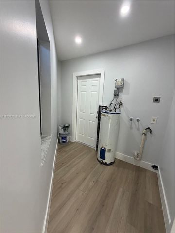 250 SW 78th Ave 0, Miami, FL 33144