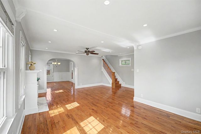 282 Houston Avenue, Mineola, NY 11501