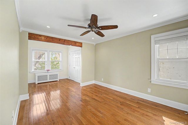 282 Houston Avenue, Mineola, NY 11501