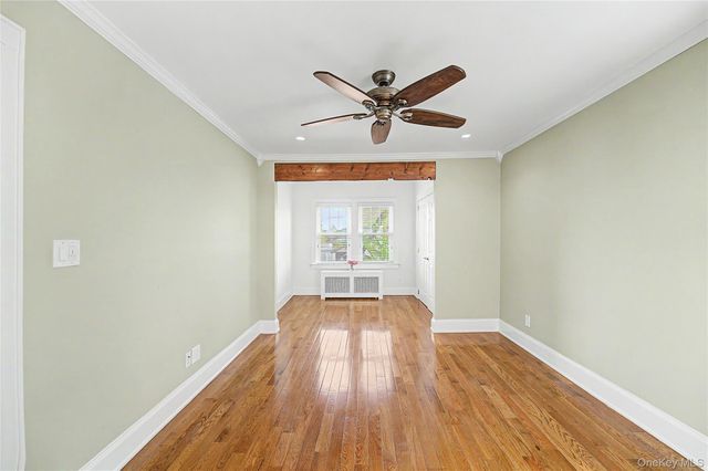 282 Houston Avenue, Mineola, NY 11501