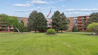 18 E Old Willow Road 504N, Prospect Heights, IL 60070