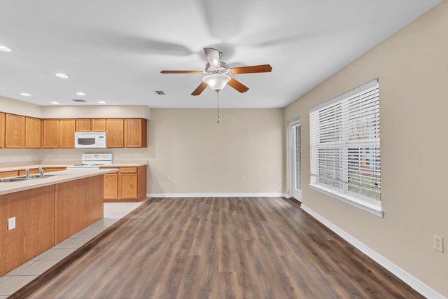 16 Woodham Avenue 102, Fort Walton Beach, FL 32547