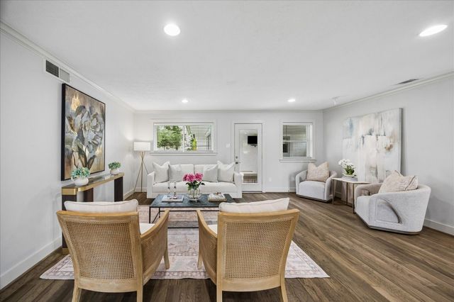 2330 Droxford Drive, Houston, TX 77008