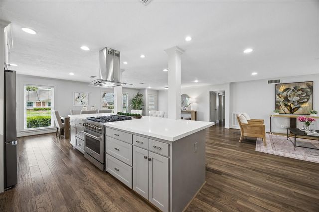 2330 Droxford Drive, Houston, TX 77008