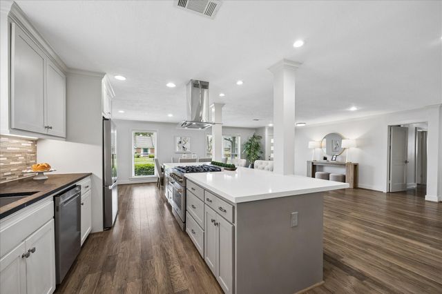 2330 Droxford Drive, Houston, TX 77008