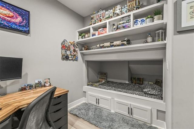 2533 SW Old Port Road, Lee's Summit, MO 64082