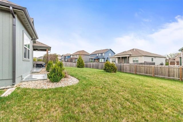 2533 SW Old Port Road, Lee's Summit, MO 64082