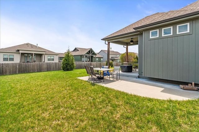 2533 SW Old Port Road, Lee's Summit, MO 64082