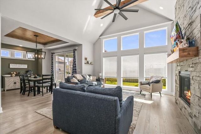 2533 SW Old Port Road, Lee's Summit, MO 64082