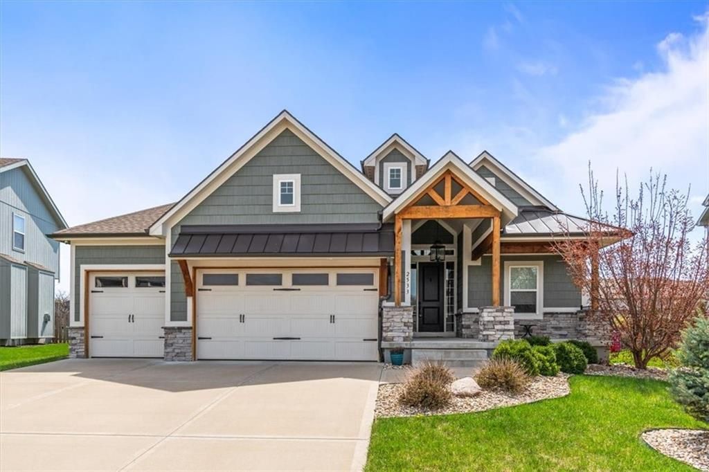 2533 SW Old Port Road, Lee's Summit, MO 64082