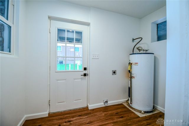 16 Laurel Road, Medway, OH 45341