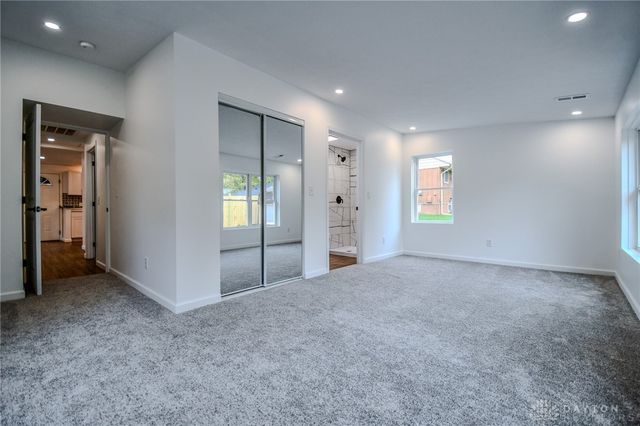 16 Laurel Road, Medway, OH 45341