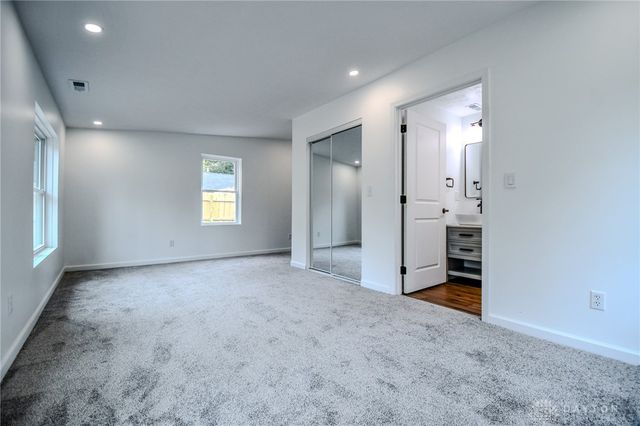 16 Laurel Road, Medway, OH 45341