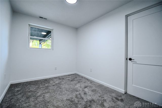 16 Laurel Road, Medway, OH 45341