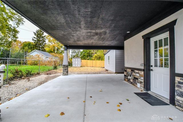 16 Laurel Road, Medway, OH 45341