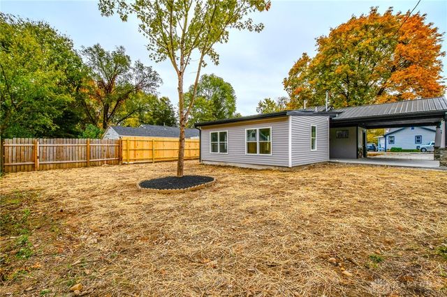 16 Laurel Road, Medway, OH 45341