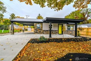 16 Laurel Road, Medway, OH 45341