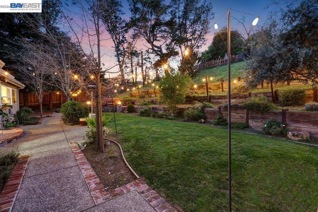 1413 Goleta Ct, Walnut Creek, CA 94597