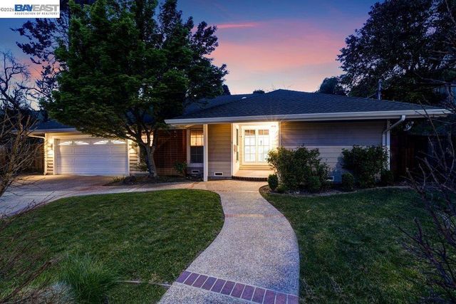 1413 Goleta Ct, Walnut Creek, CA 94597