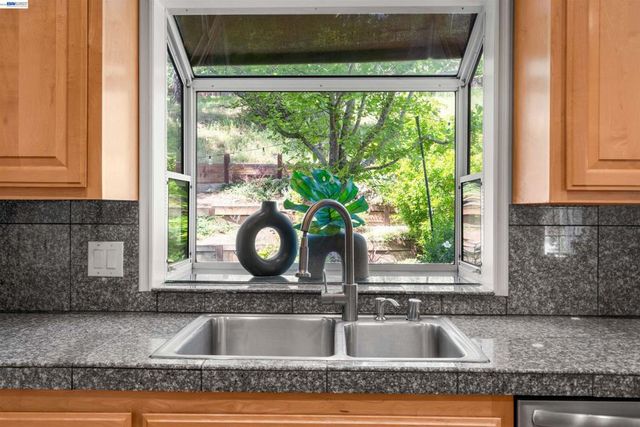 1413 Goleta Ct, Walnut Creek, CA 94597