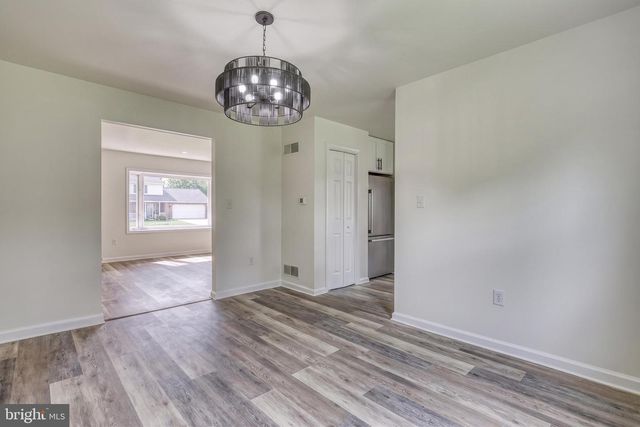 18 BOURBON RED DRIVE, Mechanicsburg, PA 17050