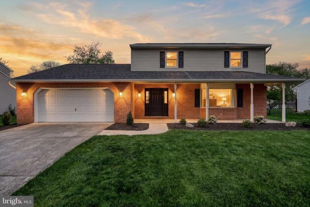 18 BOURBON RED DRIVE, Mechanicsburg, PA 17050