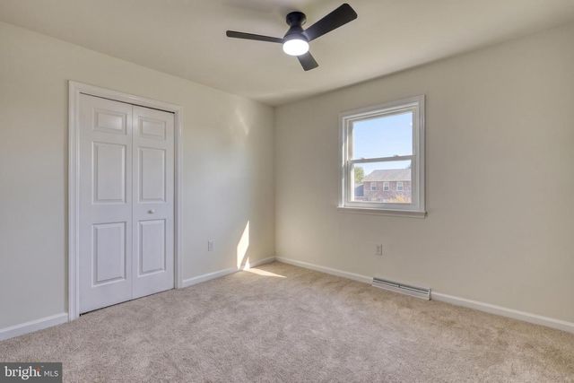 18 BOURBON RED DRIVE, Mechanicsburg, PA 17050