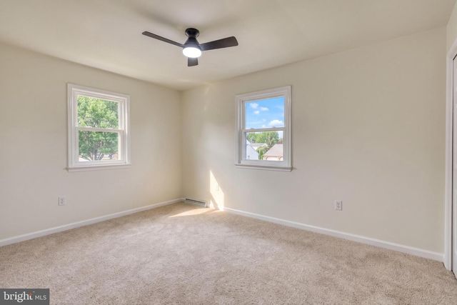 18 BOURBON RED DRIVE, Mechanicsburg, PA 17050