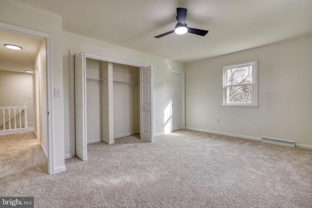 18 BOURBON RED DRIVE, Mechanicsburg, PA 17050