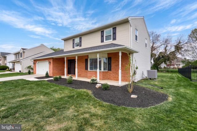 18 BOURBON RED DRIVE, Mechanicsburg, PA 17050