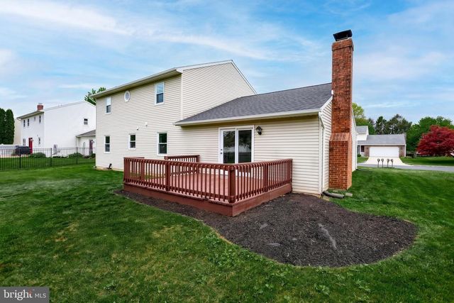 18 BOURBON RED DRIVE, Mechanicsburg, PA 17050
