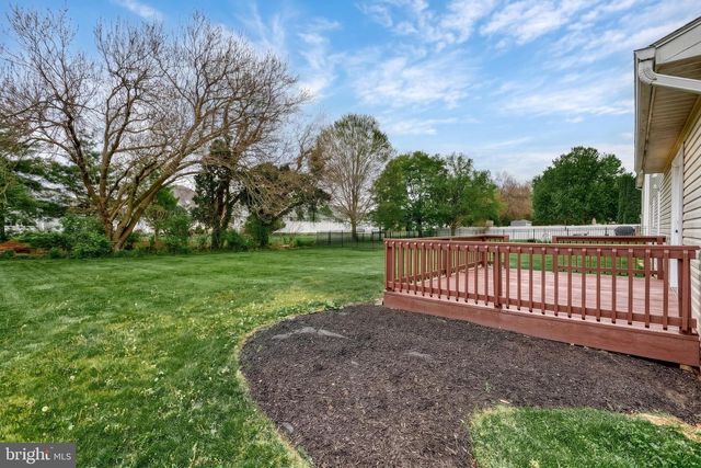 18 BOURBON RED DRIVE, Mechanicsburg, PA 17050