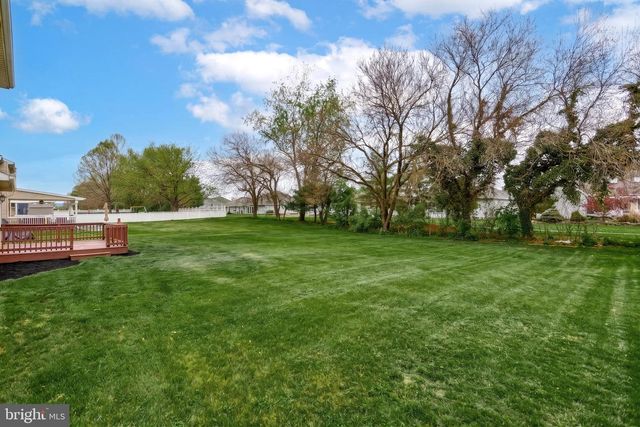 18 BOURBON RED DRIVE, Mechanicsburg, PA 17050