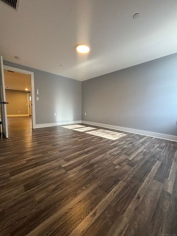 303 Norwich New London Turnpike D, Montville, CT 06382