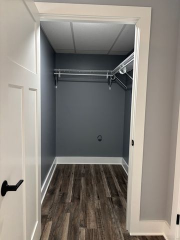 303 Norwich New London Turnpike D, Montville, CT 06382