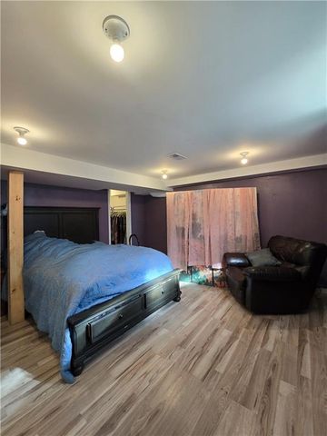 11518 N Virginia Avenue, Kansas City, MO 64155