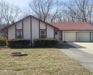 11518 N Virginia Avenue, Kansas City, MO 64155