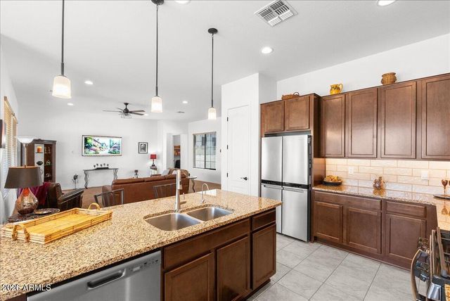 17910 W SILVERWOOD Drive, Goodyear, AZ 85338
