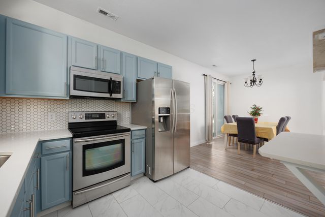 6112 Early Light Drive, Galloway, OH 43119