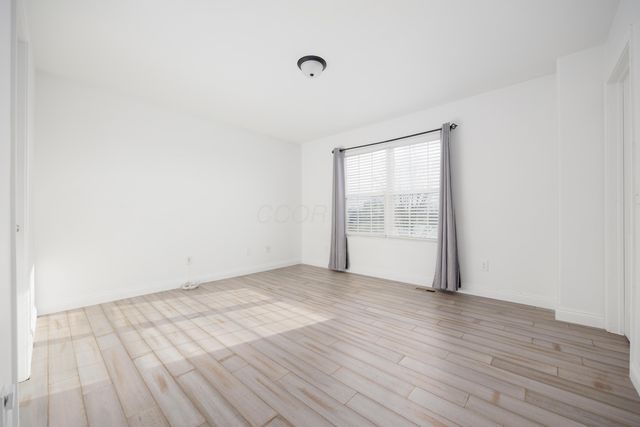 6112 Early Light Drive, Galloway, OH 43119