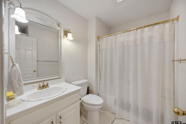 3401 W FM 1910, Jacksonville, TX 75766