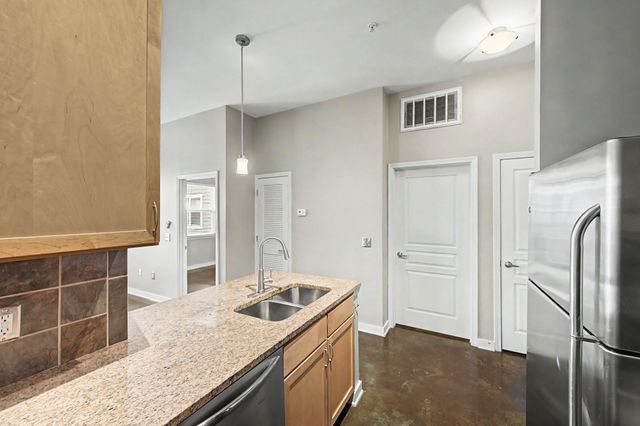3000 Vanderbilt Pl Apt 108, Nashville, TN 37212