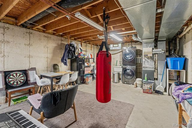 2948 Newberry Road, Waterford, MI 48329