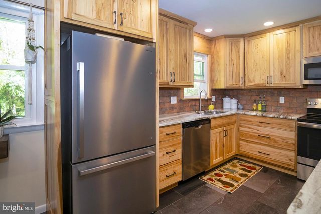 583 CENTERTON RD, Pittsgrove, NJ 08318