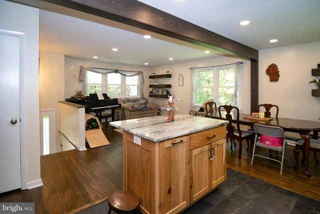 583 CENTERTON RD, Pittsgrove, NJ 08318