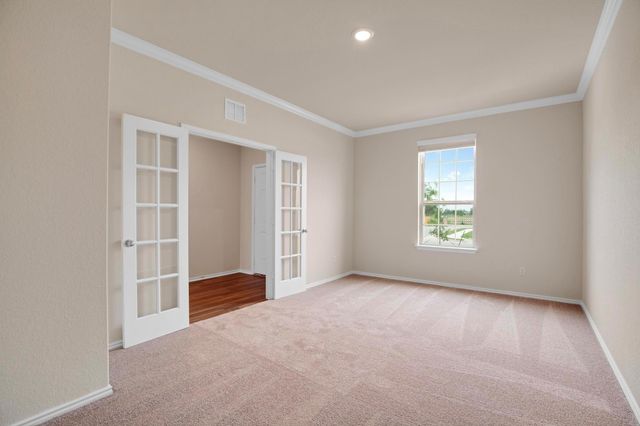 200 Janice RD, Taylor, TX 76574
