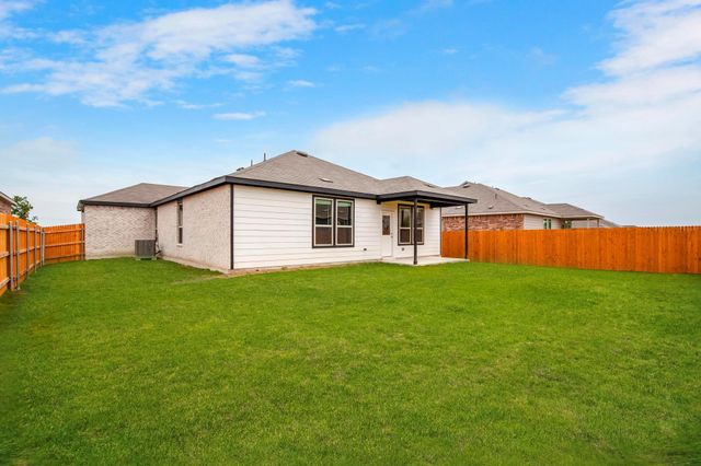 200 Janice RD, Taylor, TX 76574