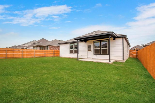 200 Janice RD, Taylor, TX 76574